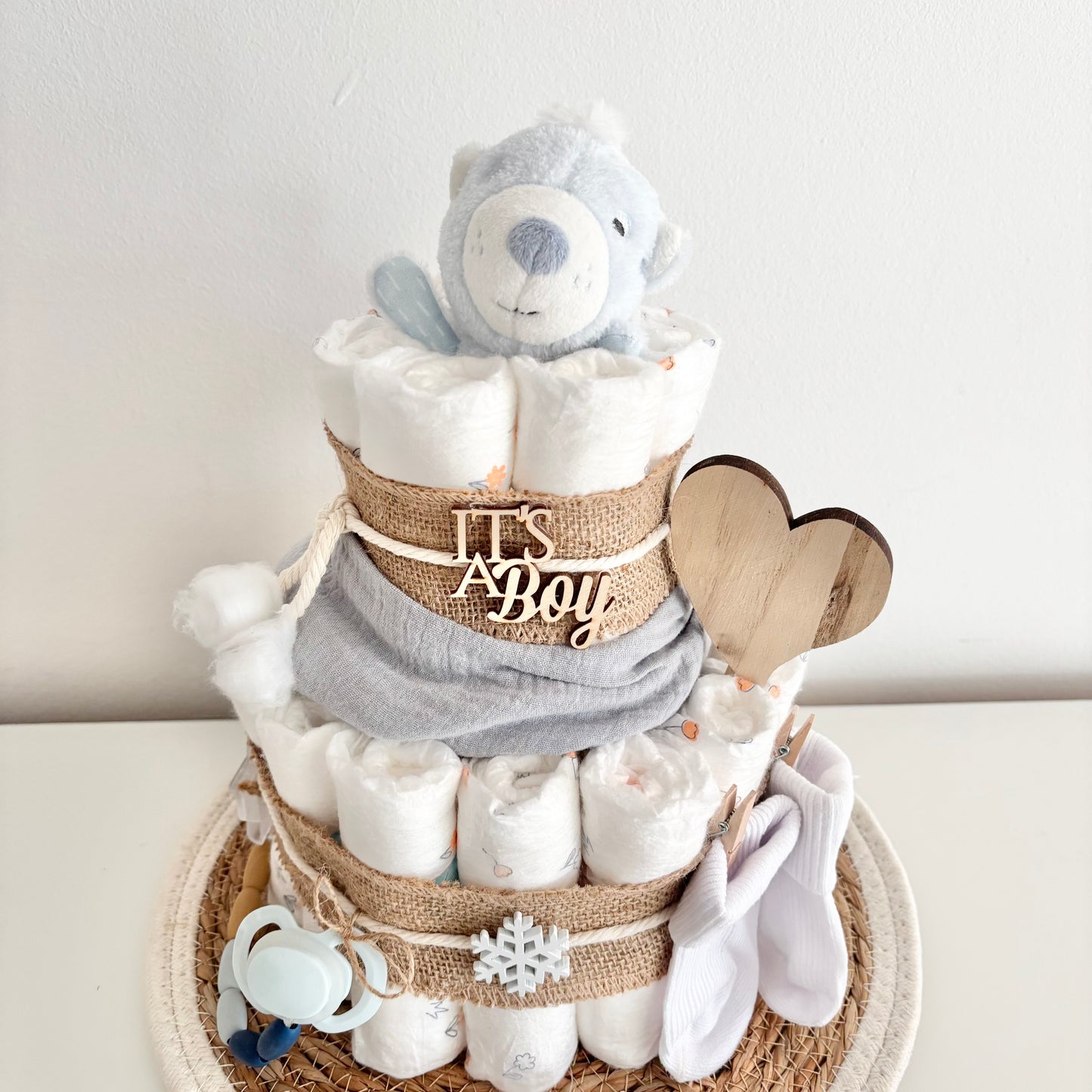 Windeltorte Eisbär, für Winterbaby Junge oder Mädchen, 25 Windeln, personalisierbar