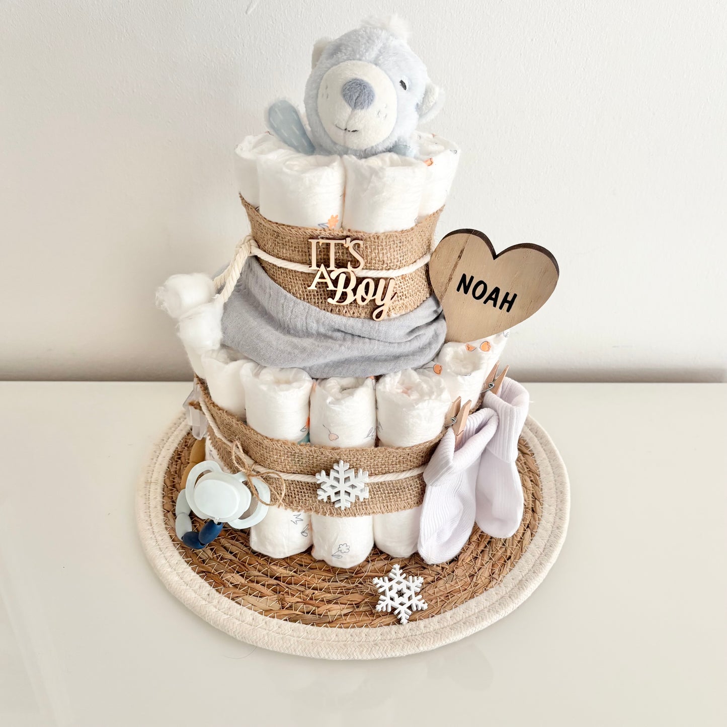 Windeltorte Eisbär, für Winterbaby Junge oder Mädchen, 25 Windeln, personalisierbar