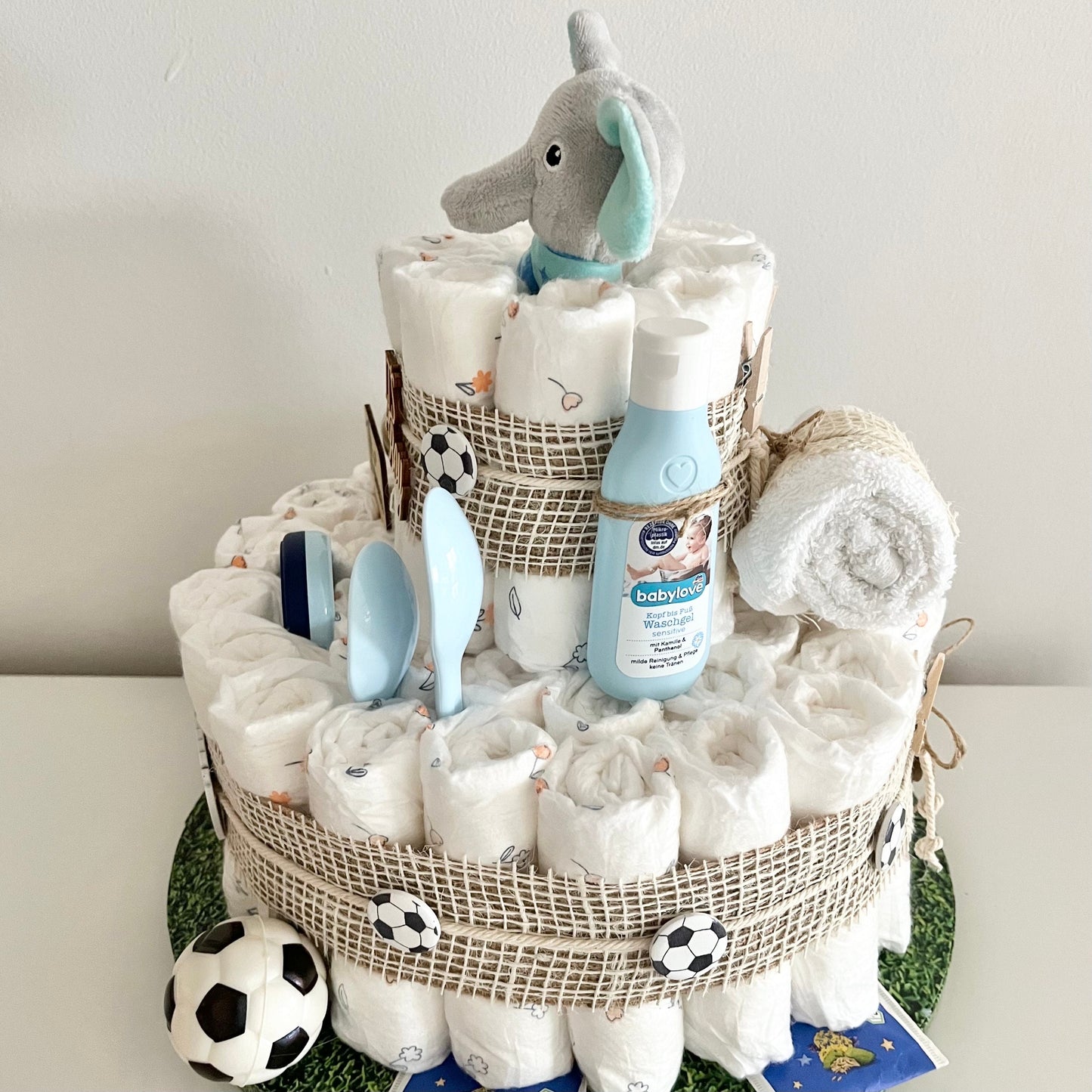 Windeltorte Fussball Elefant, für Jungen, 42 Windeln, personalisiert