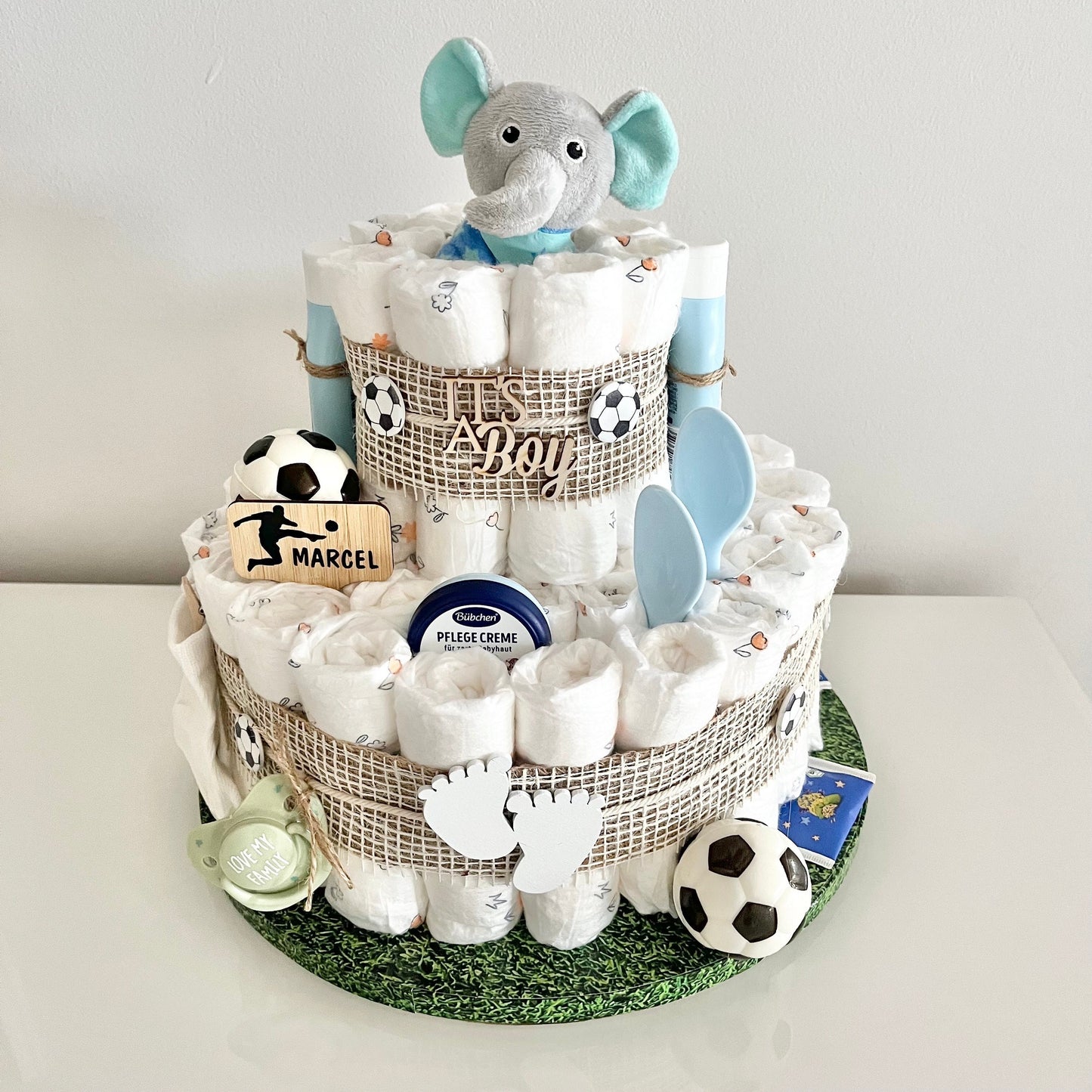 Windeltorte Fussball Elefant, für Jungen, 42 Windeln, personalisiert