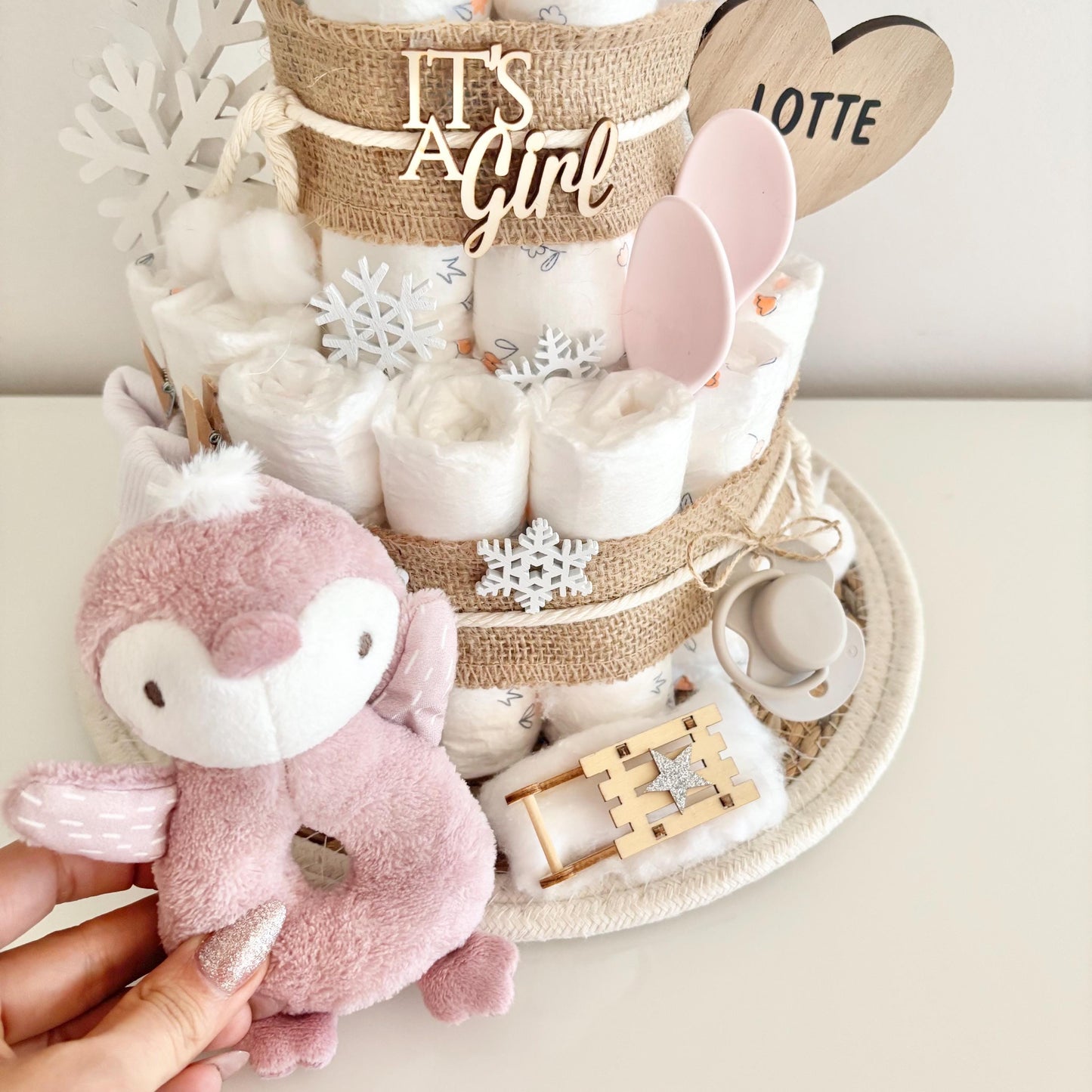 Windeltorte Pinguin, für Winterbaby Mädchen, 25 Windeln, personalisierbar